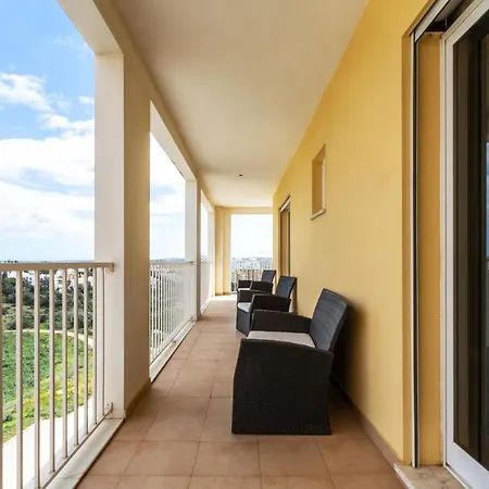 Chill W Pool - Da Rocha * Портиман