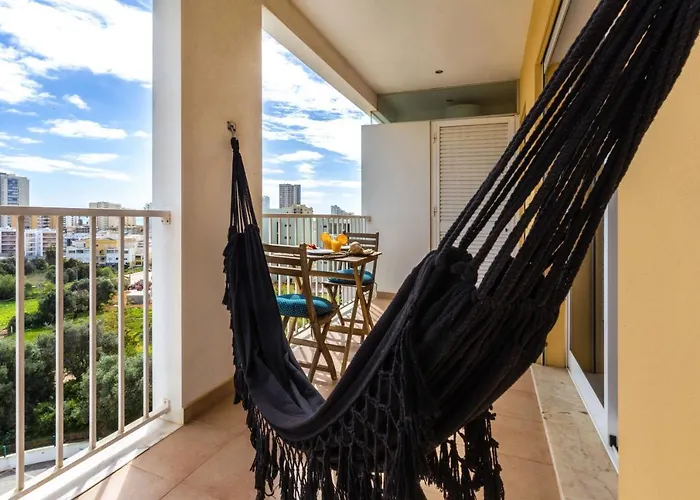 Chill W Pool - Da Rocha Apartment *
